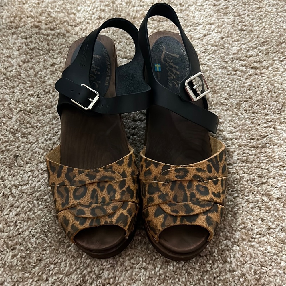 Lotta from Stockholm peep toe clogs